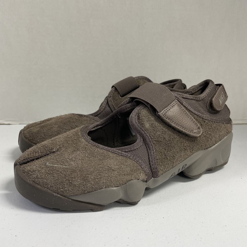 Nike Air Rift Ironstone HQ1474 002 Size 9 Women Brown Tabi Sneaker Jane Style
